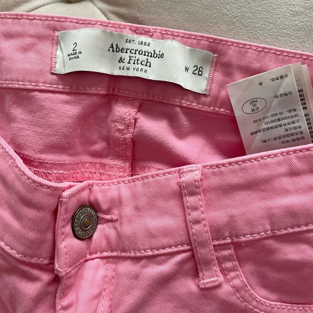 Bundle of 2: Abercrombie & Fitch Wn's Skinny Sz 2-26W, Pink/30", Red/29" Inseam - Picture 5 of 6